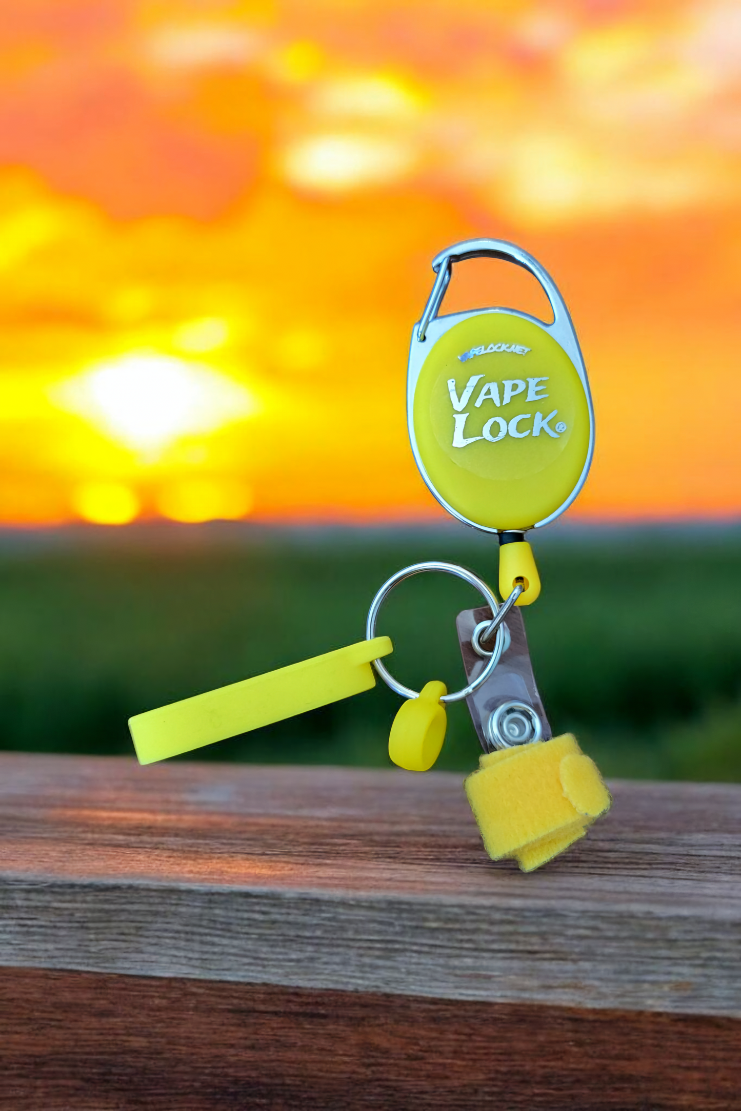 Vapelock Patent Pending Retracting Vape Clip